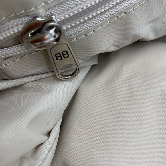 AUTHENTIC Balenciaga Large 24/7 Tote - Picture 14 of 15